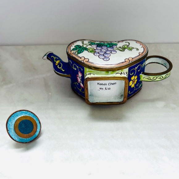 Authentic Kelvin Chen Grape Teapot Vintage | Taiwan Cloisonné Enamel | Oval - Picture 4 of 8